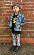 Load image into Gallery viewer, Electric Cow - The Beatles "Yellow Submarine" official kids tshirt
